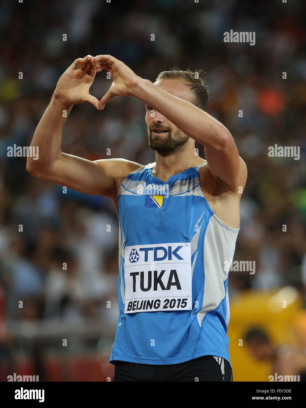 Pechino, Cina. 23 Ago, 2015. Amel Tuka della Bosnia Erzegovina celebra dopo gli uomini a 800 metri semifinale presso la IAAF 2015 Campionati del Mondo a Pechino Capitale della Cina, su agosto 23, 2015. Credito: Xinhua/Alamy Live News Foto Stock