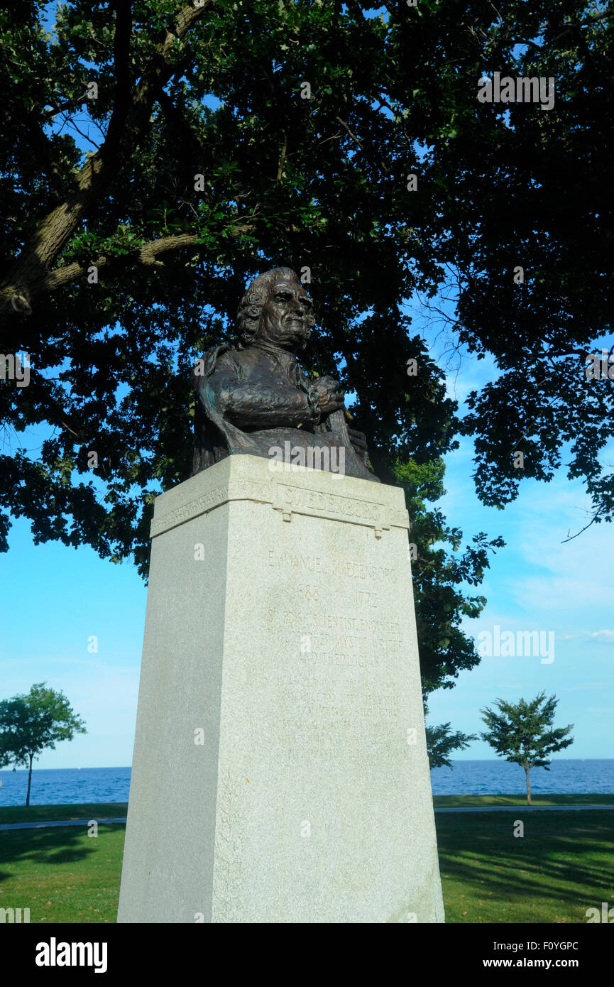 Emmanuel Swedenborg statua di Lincoln Park lungo il lago Michigan shore a Diversey Harbour, Chicago, Illinois. Foto Stock