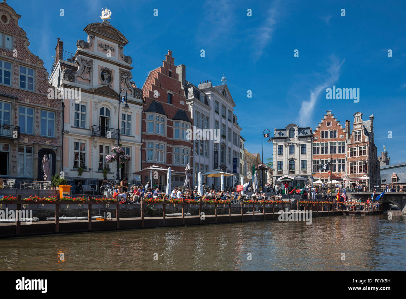 Graslei sulla Schelda, il centro storico di Gand, Belgio Foto Stock
