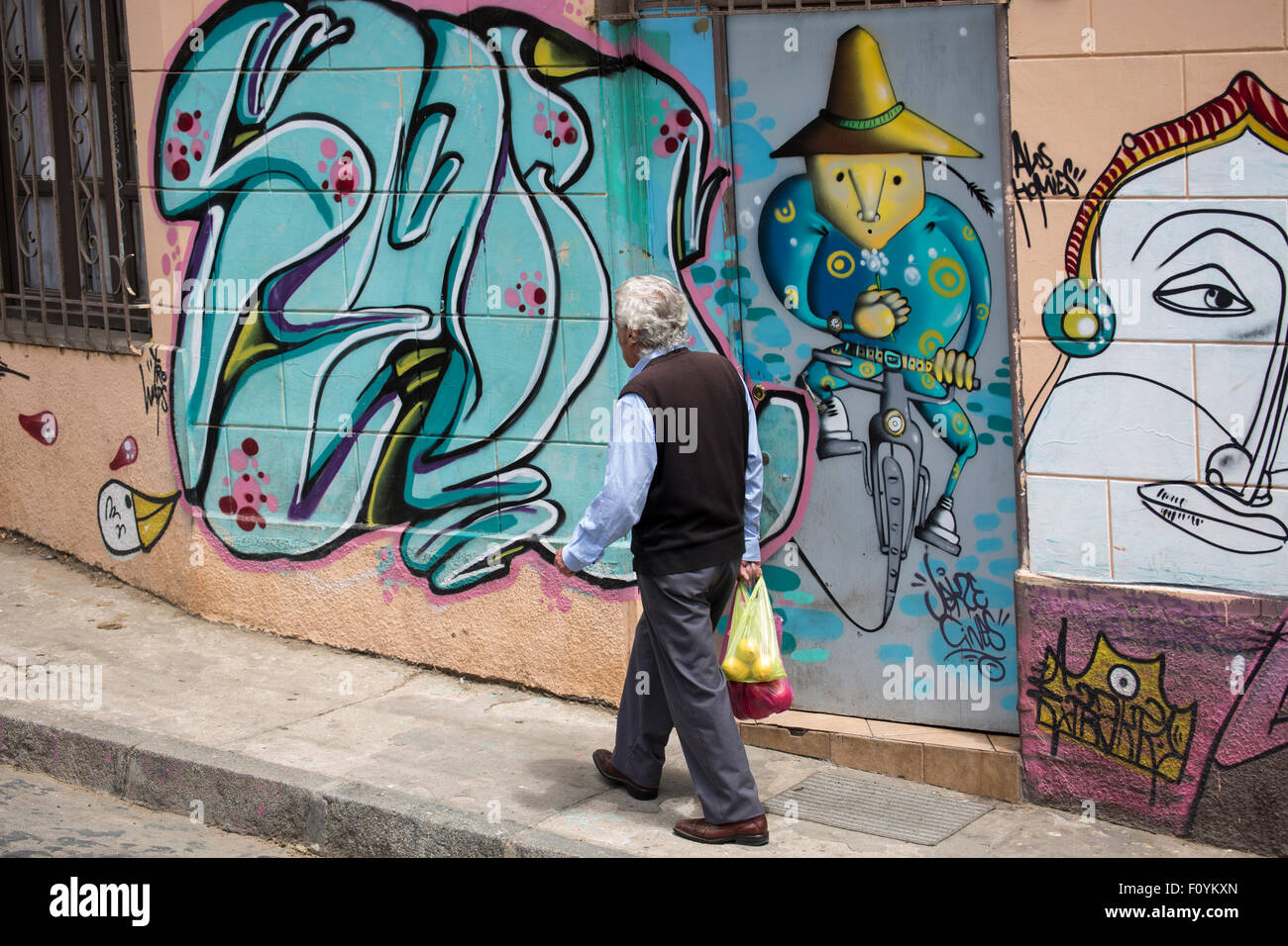 Arte di strada in Valparaiso, Cile Foto Stock