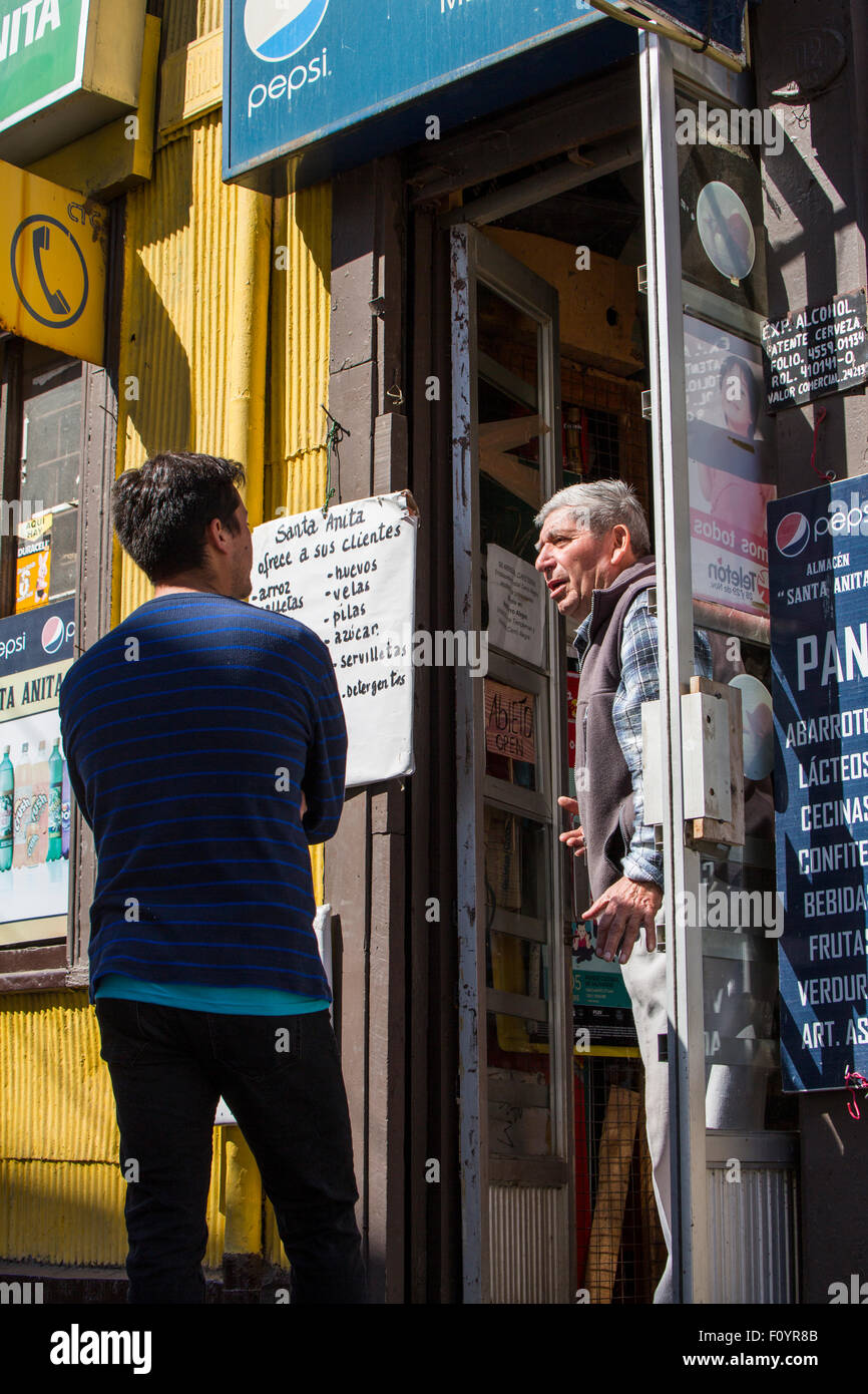 Piccolo negozio sul Cerro Alegre, Valparaiso, Cile Foto Stock