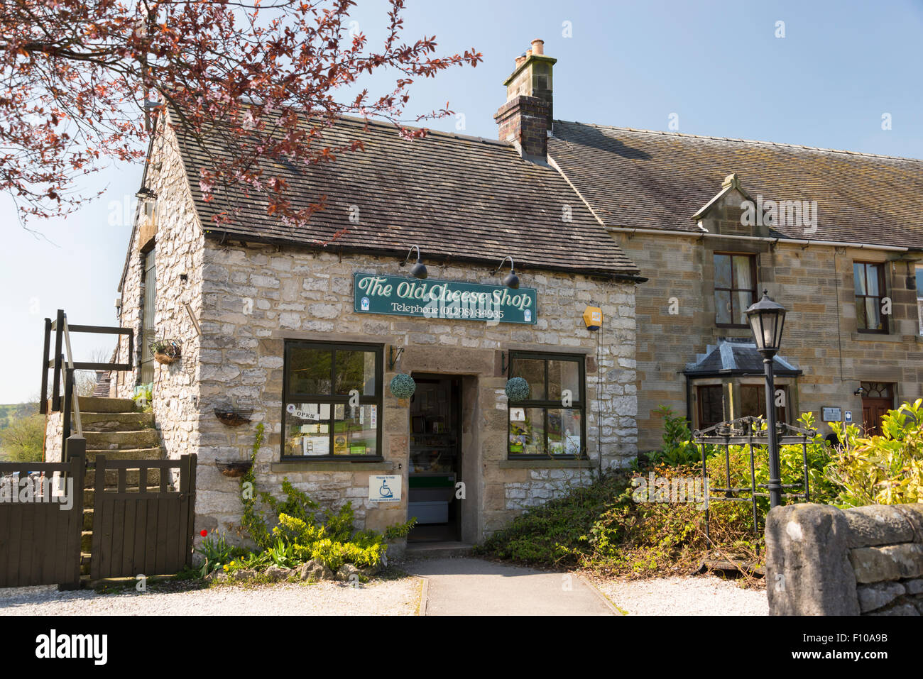 Il vecchio negozio di formaggi, Hartington, Parco Nazionale di Peak District, Derbyshire, Inghilterra, Regno Unito. Foto Stock