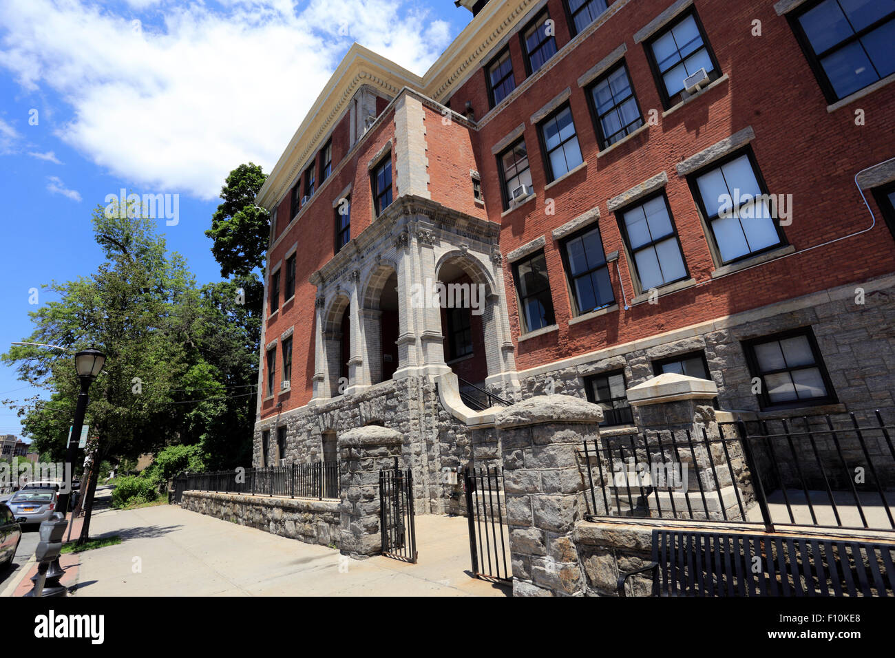 Il vecchio edificio scolastico Yonkers New York Foto Stock