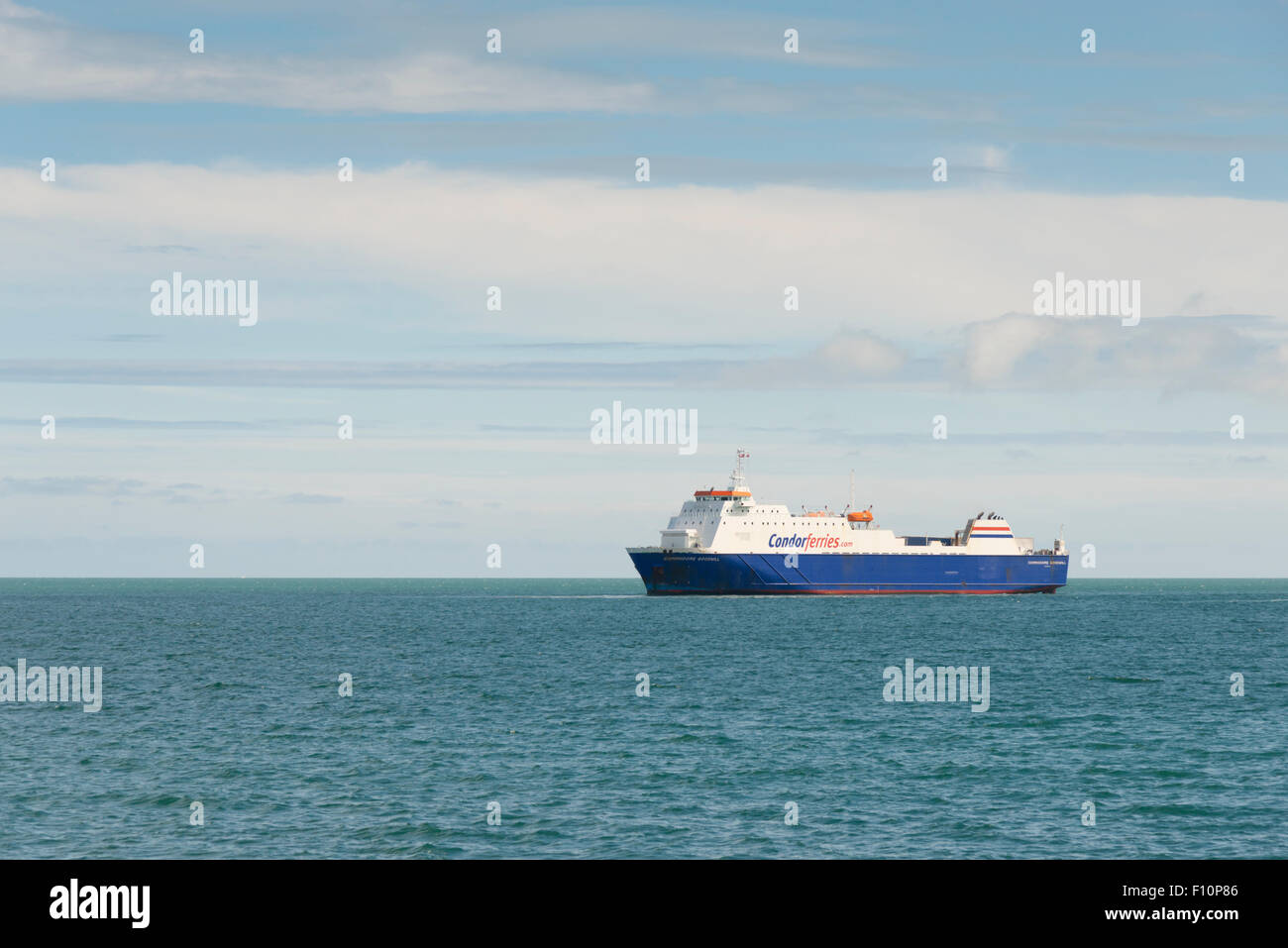 Il Commodore Goodwill traghetto, parte della flotta Condorferries offshore presso l'Isola di Wight REGNO UNITO Foto Stock