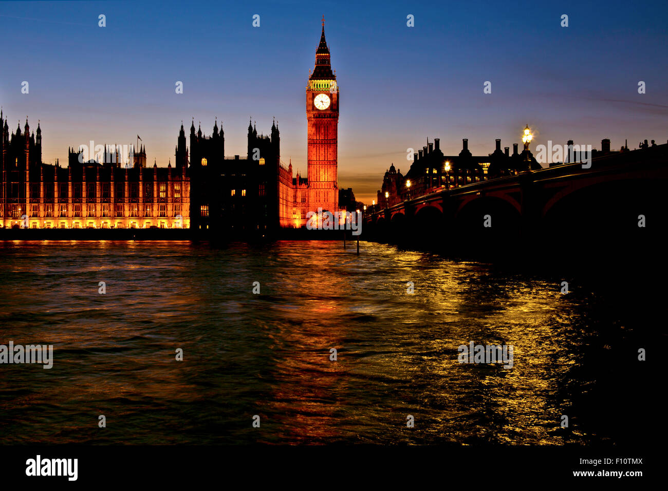 Big Ben Londra Regno Unito la città capitale di clock tower Gran Bretagna di notte Foto Stock