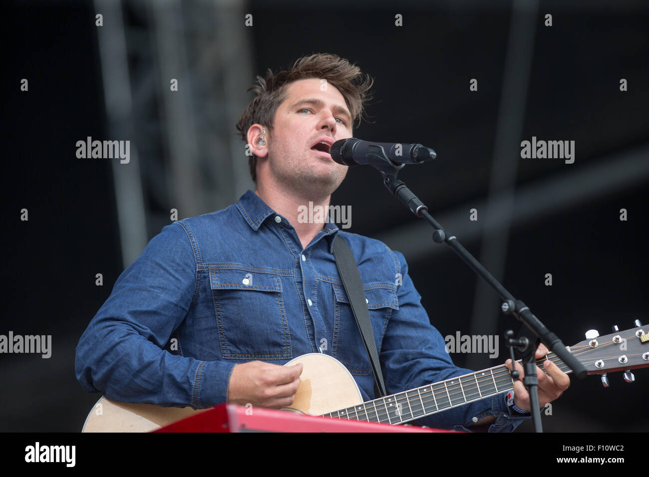 Roy Stride da Scouting per le ragazze di domenica (agosto 23) al V Festival di Chelmsford,Essex Foto Stock