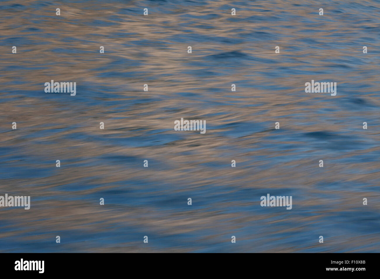 Sfocata l'acqua di mare Foto Stock