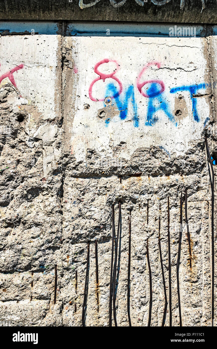 I resti del muro di Berlino; Reste der Berliner Mauer nahe Gropius Bau Foto Stock