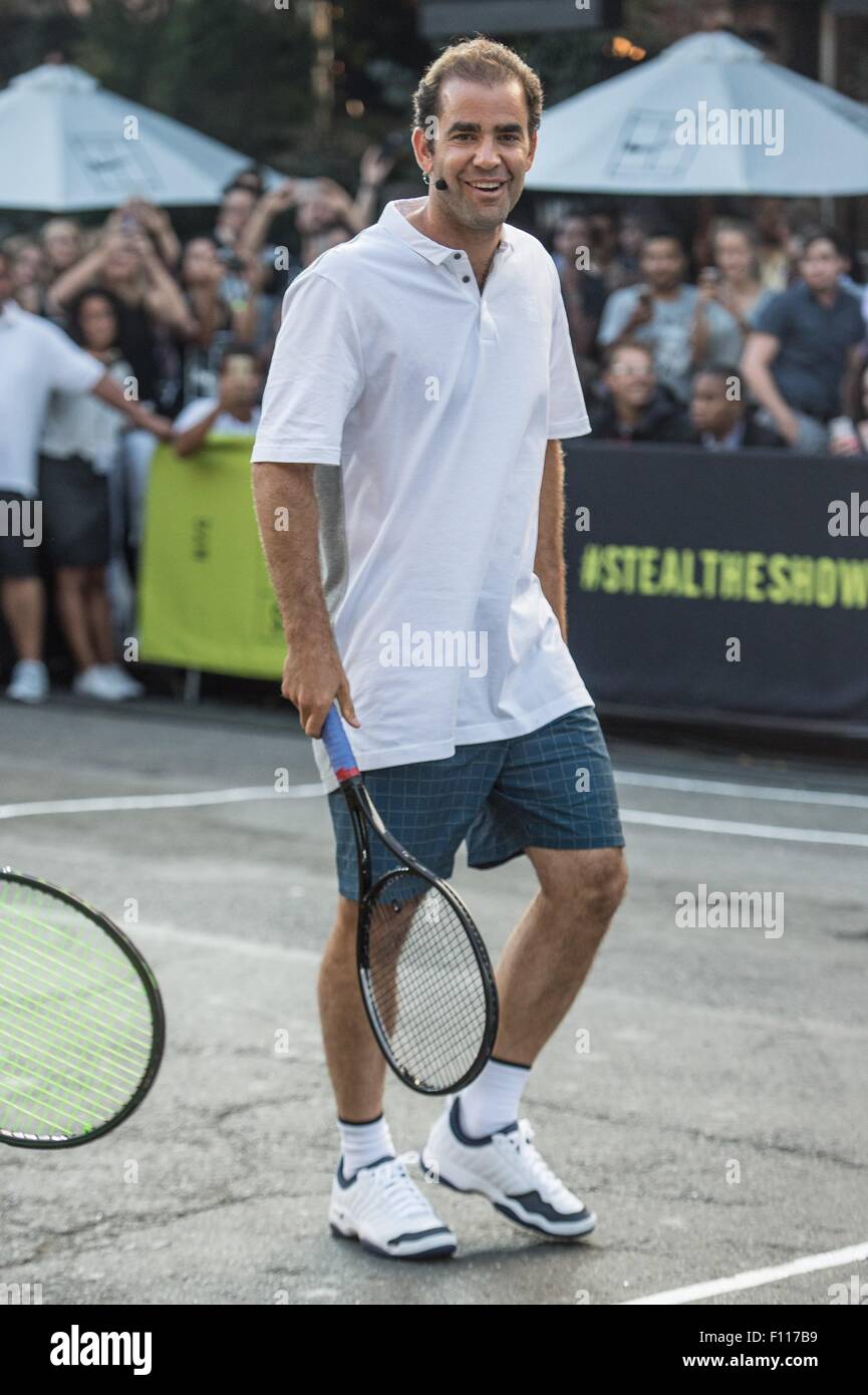New York, NY, STATI UNITI D'AMERICA. 24 Ago, 2015. Pete Sampras di presenze  per il ventesimo anniversario della leggendaria strada Nike tennis  annuncio, West Village, Manhattan, New York, NY Agosto 24, 2015.