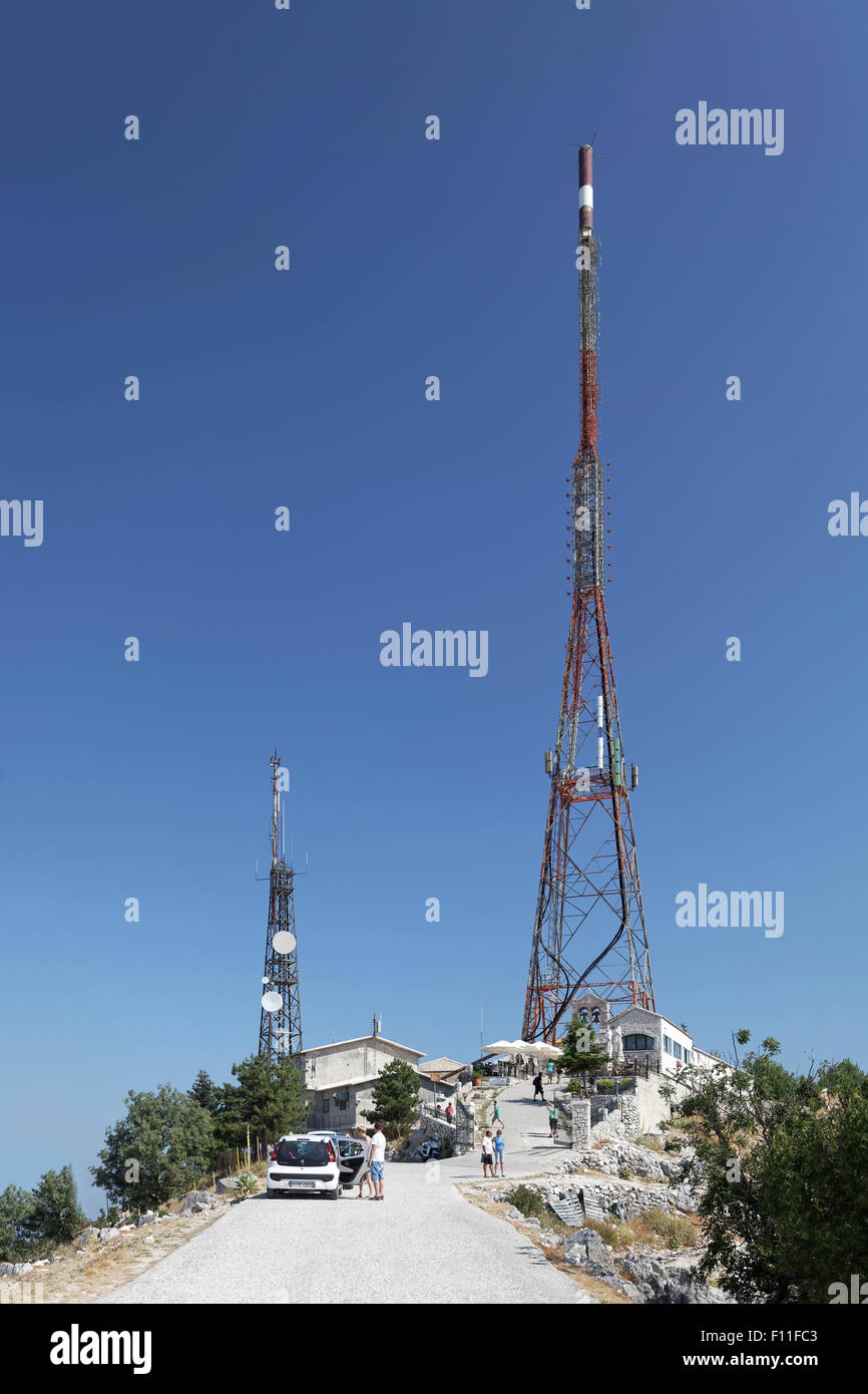 Antenna di telecomunicazioni sul monte Pantokrator, isola di Corfu, Isole Ionie, Grecia Foto Stock