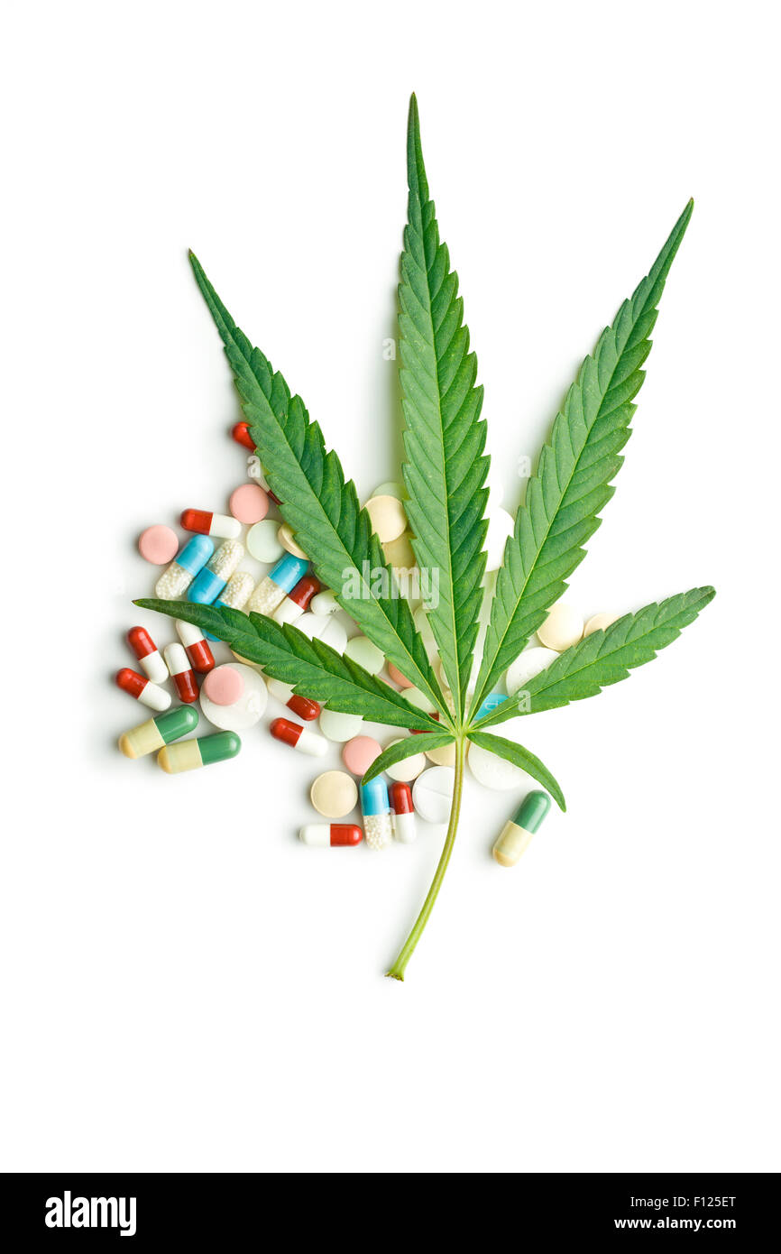 La Cannabis leaf e medicamenti Foto Stock