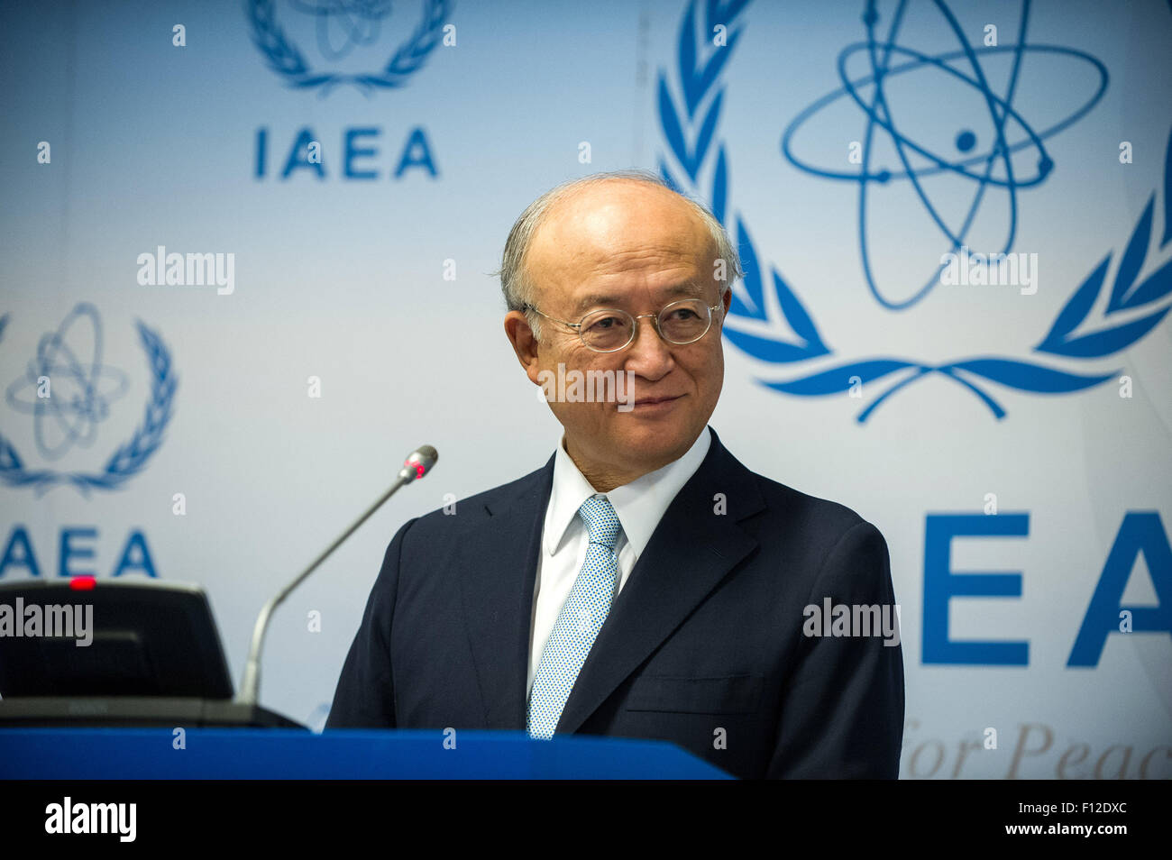 Vienna, Austria. 25 Ago, 2015. Yukiya Amano, capo dell Agenzia Internazionale per l Energia Atomica (AIEA) assiste ad una conferenza stampa presso la sede dell'AIEA, a Vienna, in Austria, e il agosto 25, 2015. Le Nazioni Unite Agenzia nucleare martedì ha detto che ha ricevuto la quantità sostanziali di informazioni dall'Iran sul suo programma nucleare, mentre l'agenzia sta ancora verificando i dati. Credito: Qian Yi/Xinhua/Alamy Live News Foto Stock