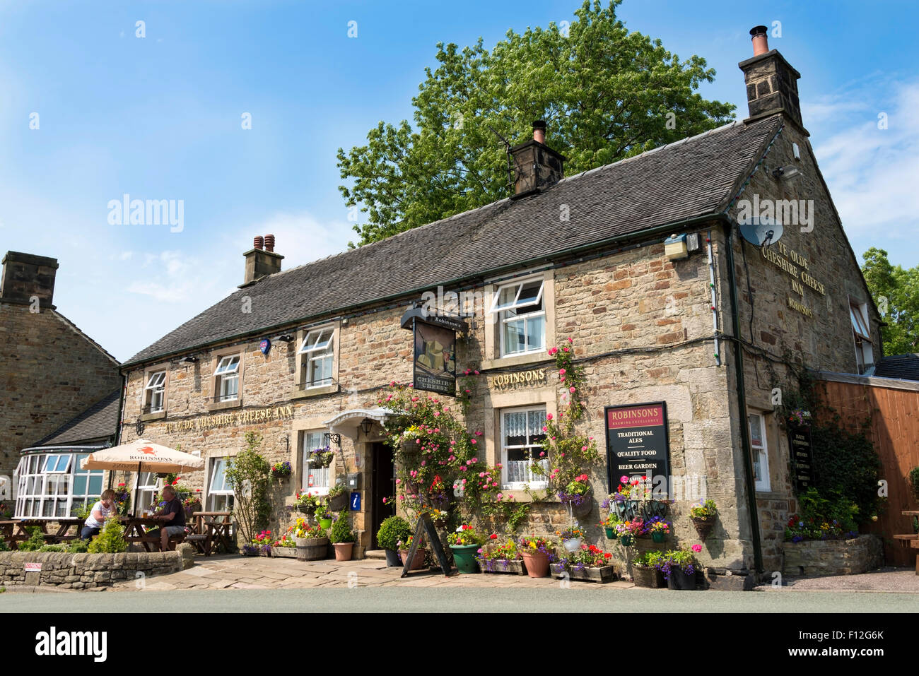 Ye Olde Cheshire Cheese Inn, Longnor, Staffordshire, Parco Nazionale di Peak District, Inghilterra, Regno Unito. Foto Stock
