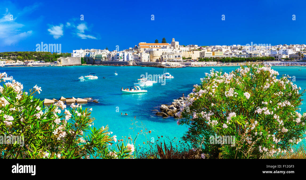 Otranto in Italia - bella città costiera in Puglia Foto Stock