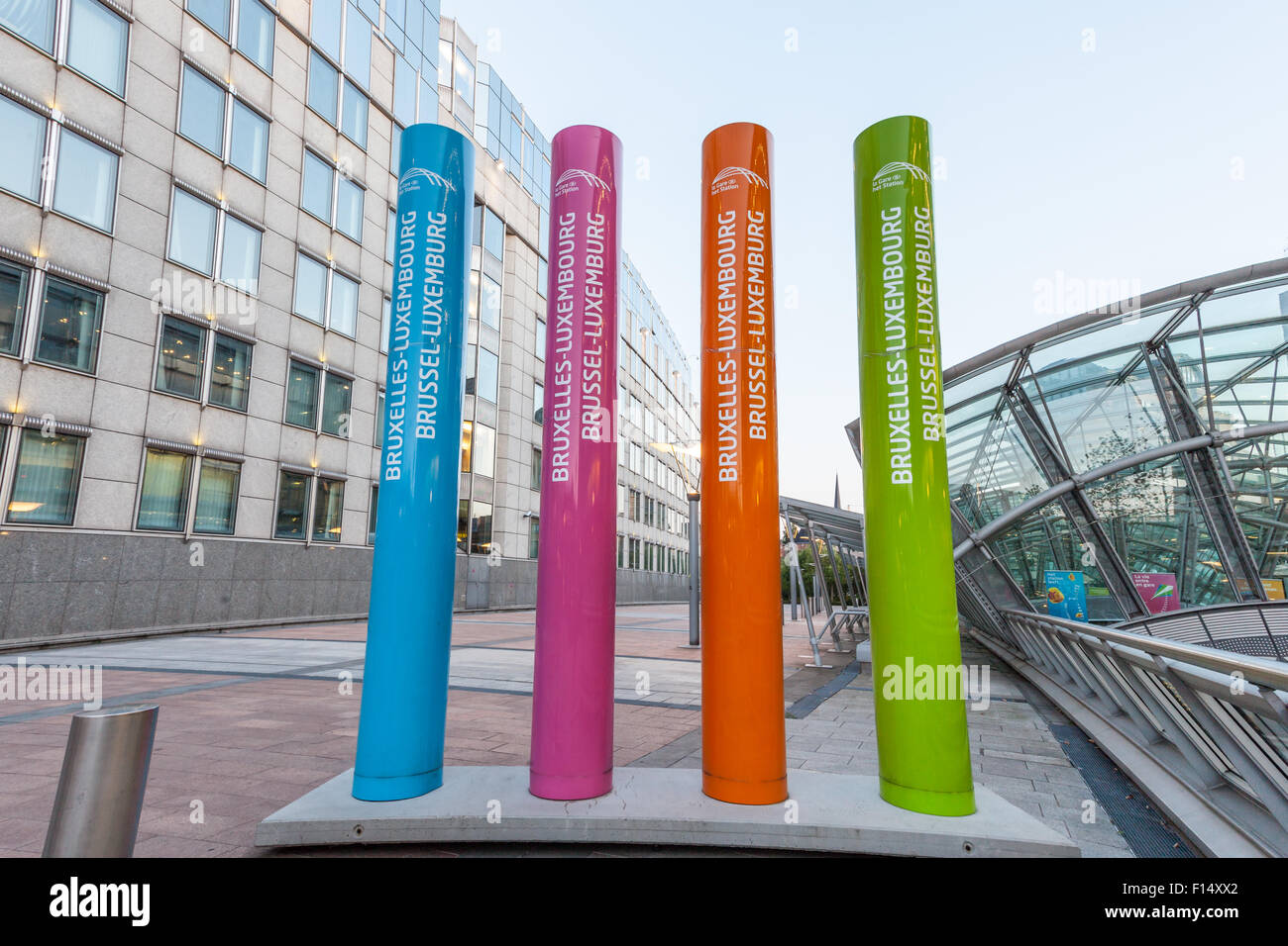 Gare Bruxelles-Luxembourg stazione ferroviaria presso l Espace Leopold (Leopold Square) vicino al Parlamento europeo. Foto Stock