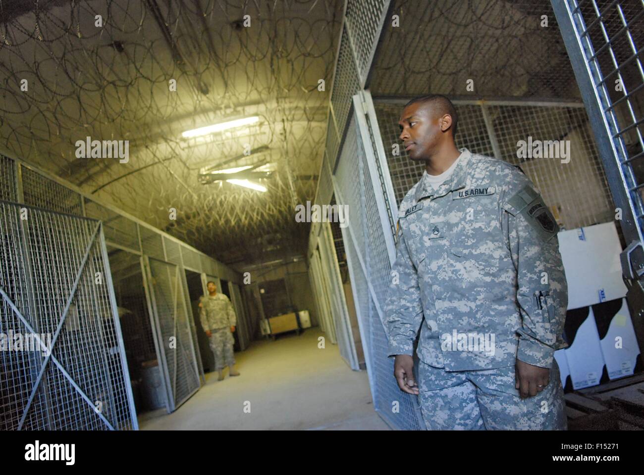 L'Italia, Camp Ederle US Army base di Vicenza, all'interno di un bunker utilizzato come magazzino in Longare distacco (ex sito Plutone) Foto Stock