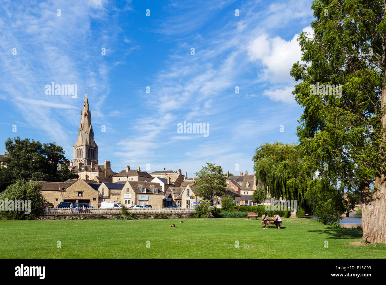 Il campanile della chiesa di Santa Maria da prati, Stamford, Lincolnshire, England, Regno Unito Foto Stock