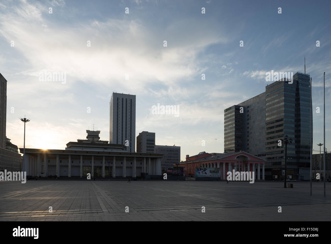 Sukhbaatar Square, Chenngis Khaan Square nel centro cittadino di Ulaanbaatar in Mongolia. Foto Stock