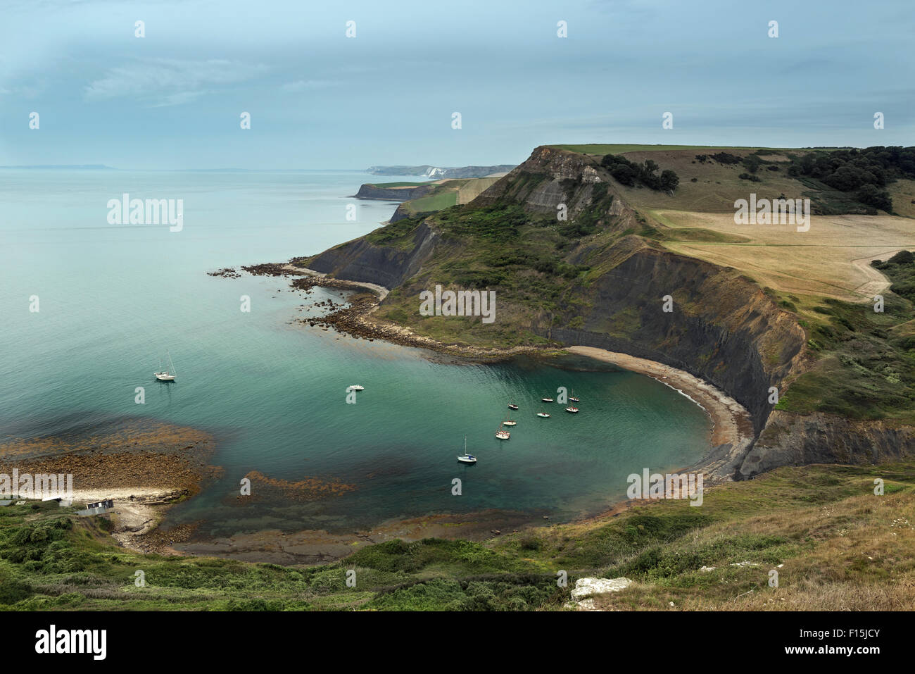 Chapman's ancoraggio Piscina vista dal South West Coast Path guardando verso Weymouth parte della Jurassic Coast. Foto Stock