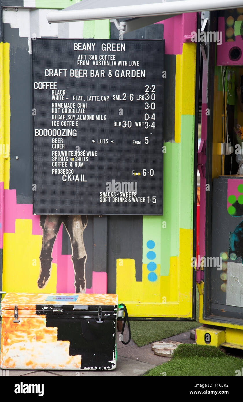 Beany fornitore verde chiosco sulla Royal Festival Hall terrapieno in London REGNO UNITO Foto Stock