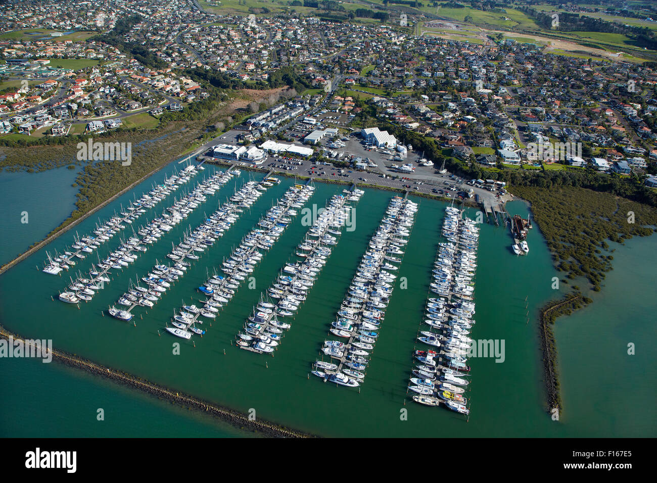 Hobsonville Marina, Porto di Waitemata di Auckland, Isola del nord, Nuova Zelanda - aerial Foto Stock