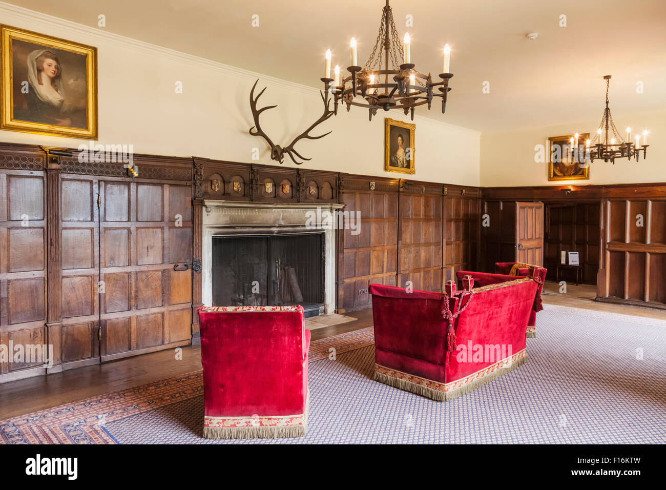 Inghilterra, Hampshire, Chawton, Chawton House Library, una volta a casa di Edward Austen Knight fratello di Jane Austen, La Grande Hall Foto Stock