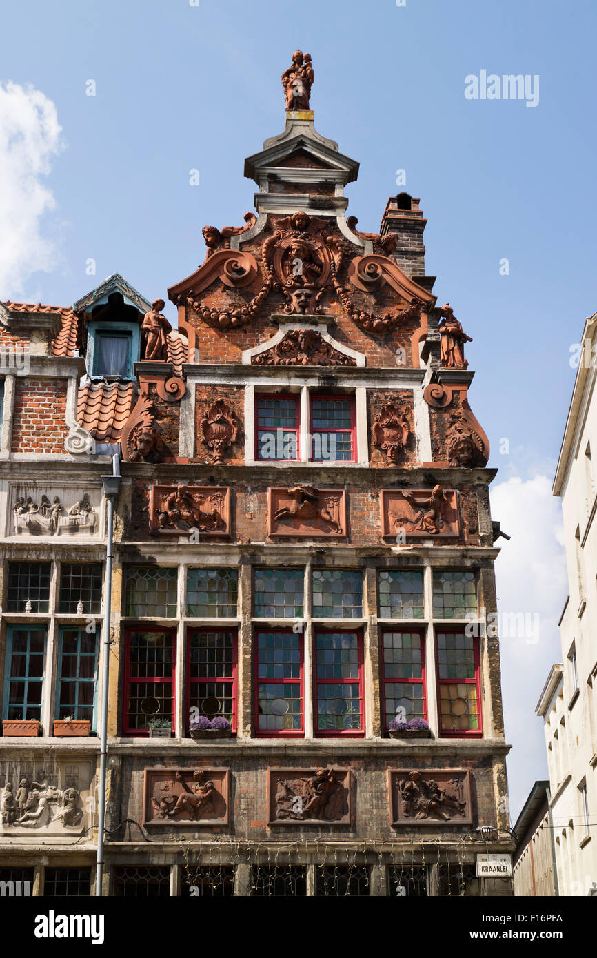 Tradizionali fiamminghi merchant house nel centro città di Gand, Belgio Foto Stock