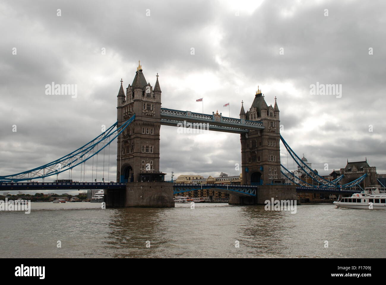 Il Tower Bridge di Londra Foto Stock