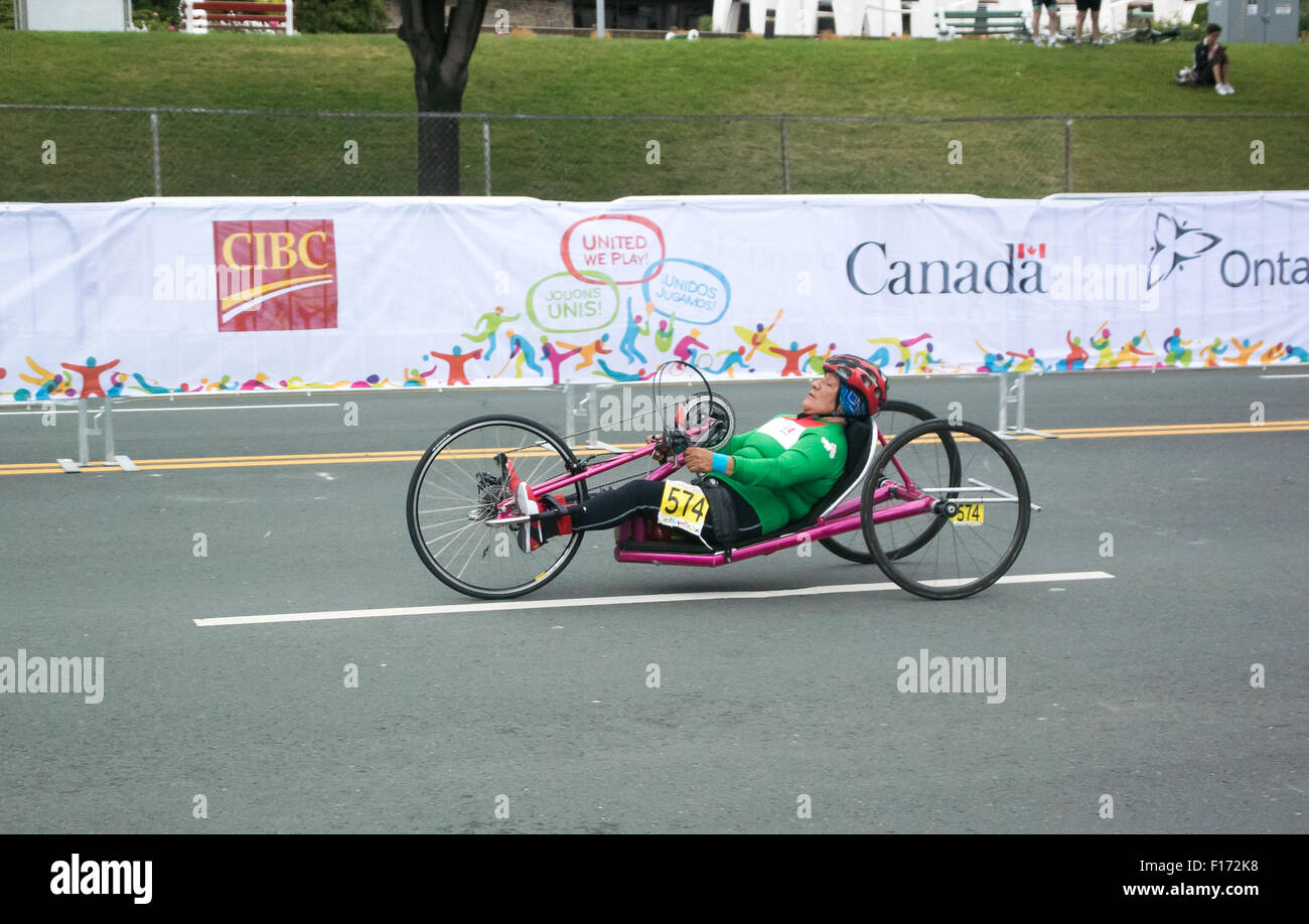 8 agosto 2015: A2015 Panam Giochi, ciclo di corsa su strada, Luisa Morales(MEX) compete in H1-5 ciclo di corsa su strada, Ontario Place West, Foto Stock