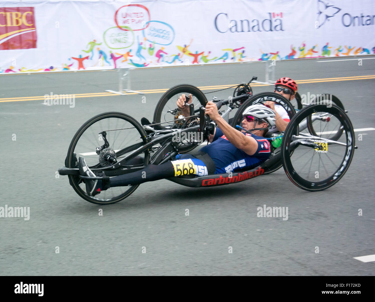 8 agosto 2015: A2015 Panam Giochi, ciclo di corsa su strada, William Lachenauer (USA) compete in H3-M ciclo di corsa su strada, Ontario Place Foto Stock