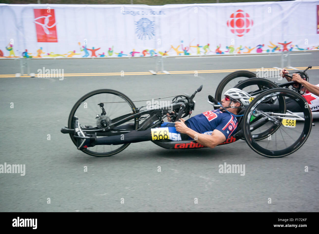 8 agosto 2015: A2015 Panam Giochi, ciclo di corsa su strada, William Lachenauer (USA) compete in H3-M ciclo di corsa su strada, Ontario Place Foto Stock