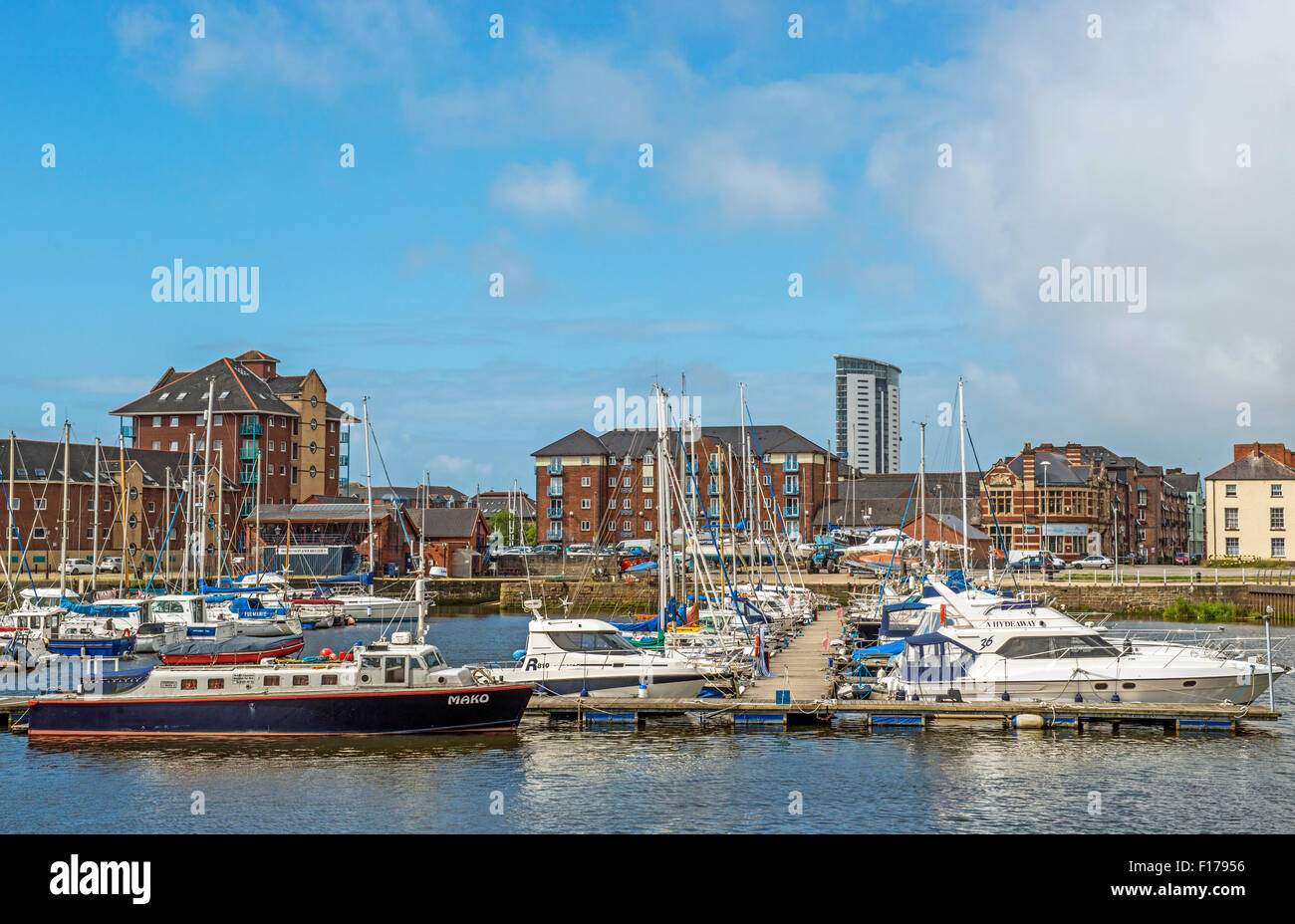 Swansea Marina sul fiume Tawe in Galles del Sud Foto Stock