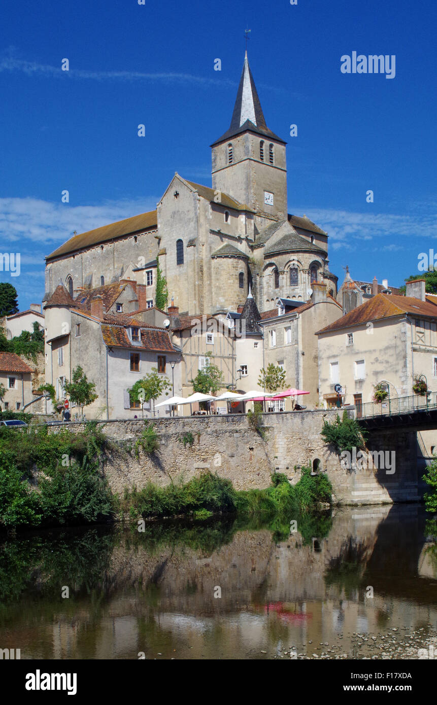 Montmorillon, Francia, Cité de l'Ecrit, Notre Dame Foto Stock