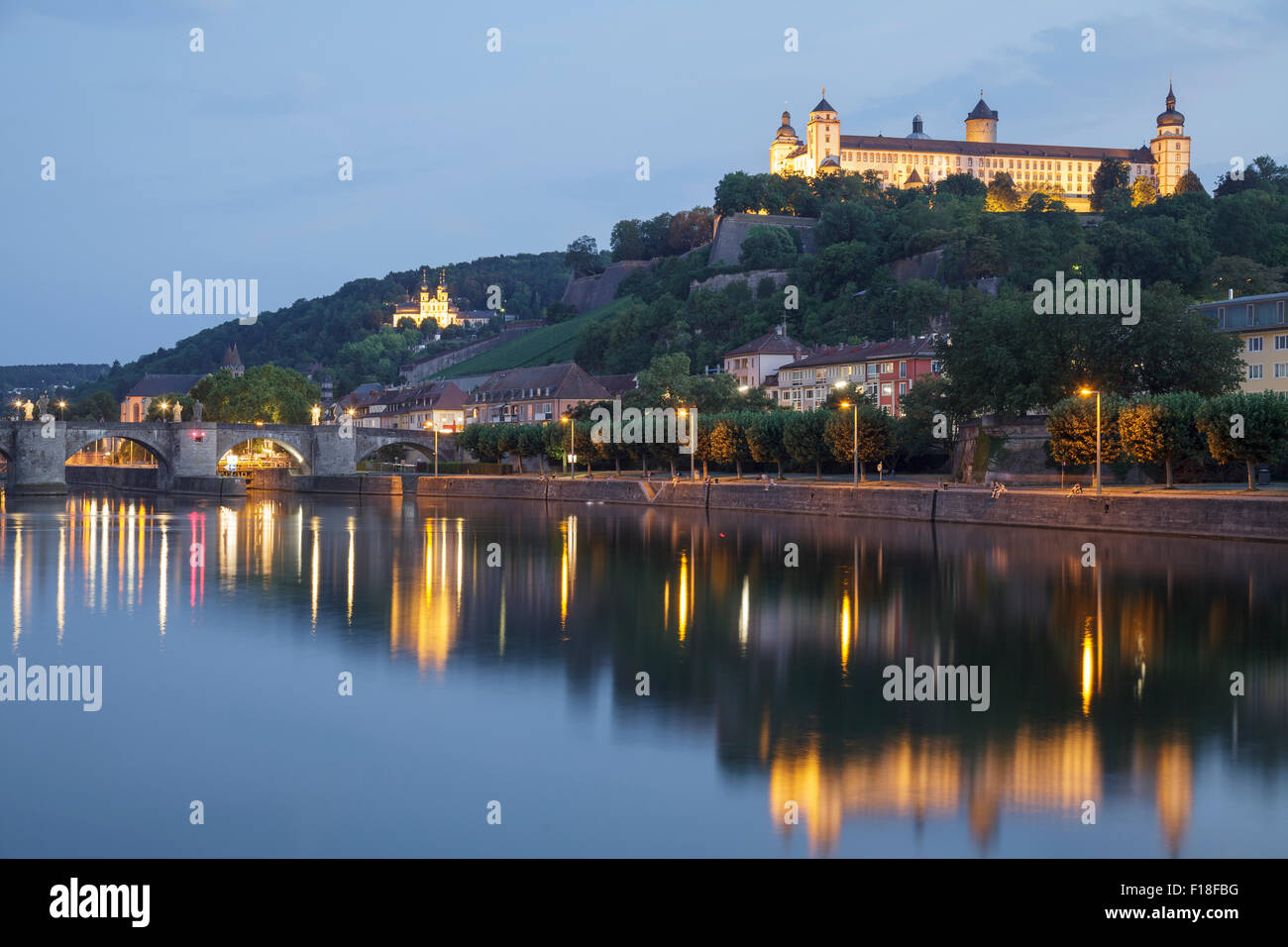 Il Festung Marienberg fortezza con fiume principale, Würzburg, Baviera, Germania Foto Stock