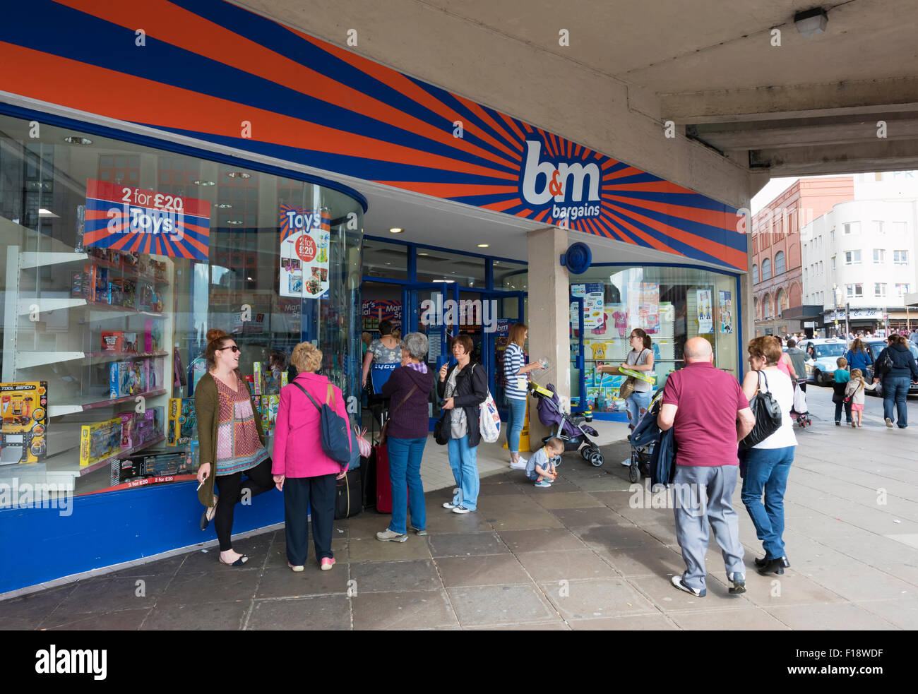 B&m negozio a Blackpool, Lancashire Foto Stock