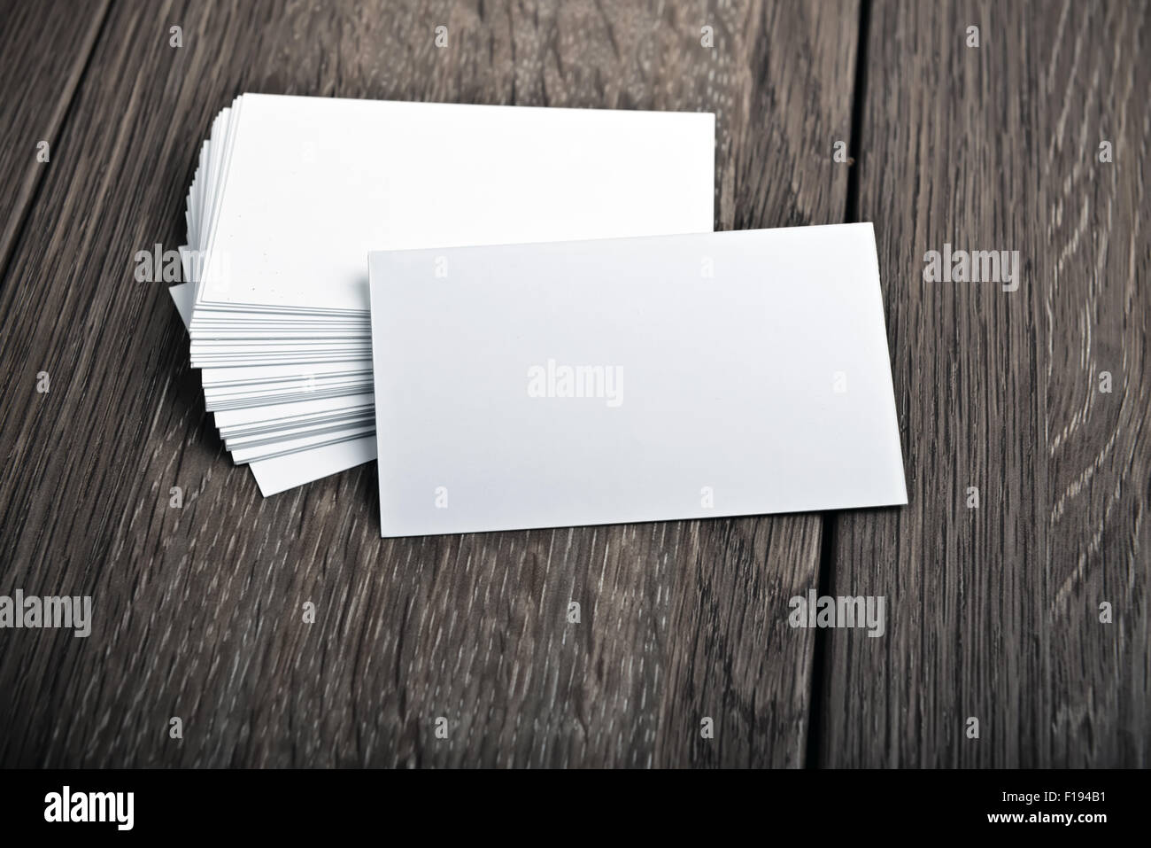 Business carte sul tavolo di legno Foto Stock
