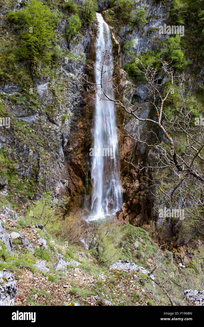 A cascata canyon Nevidio in Montenegro Foto Stock