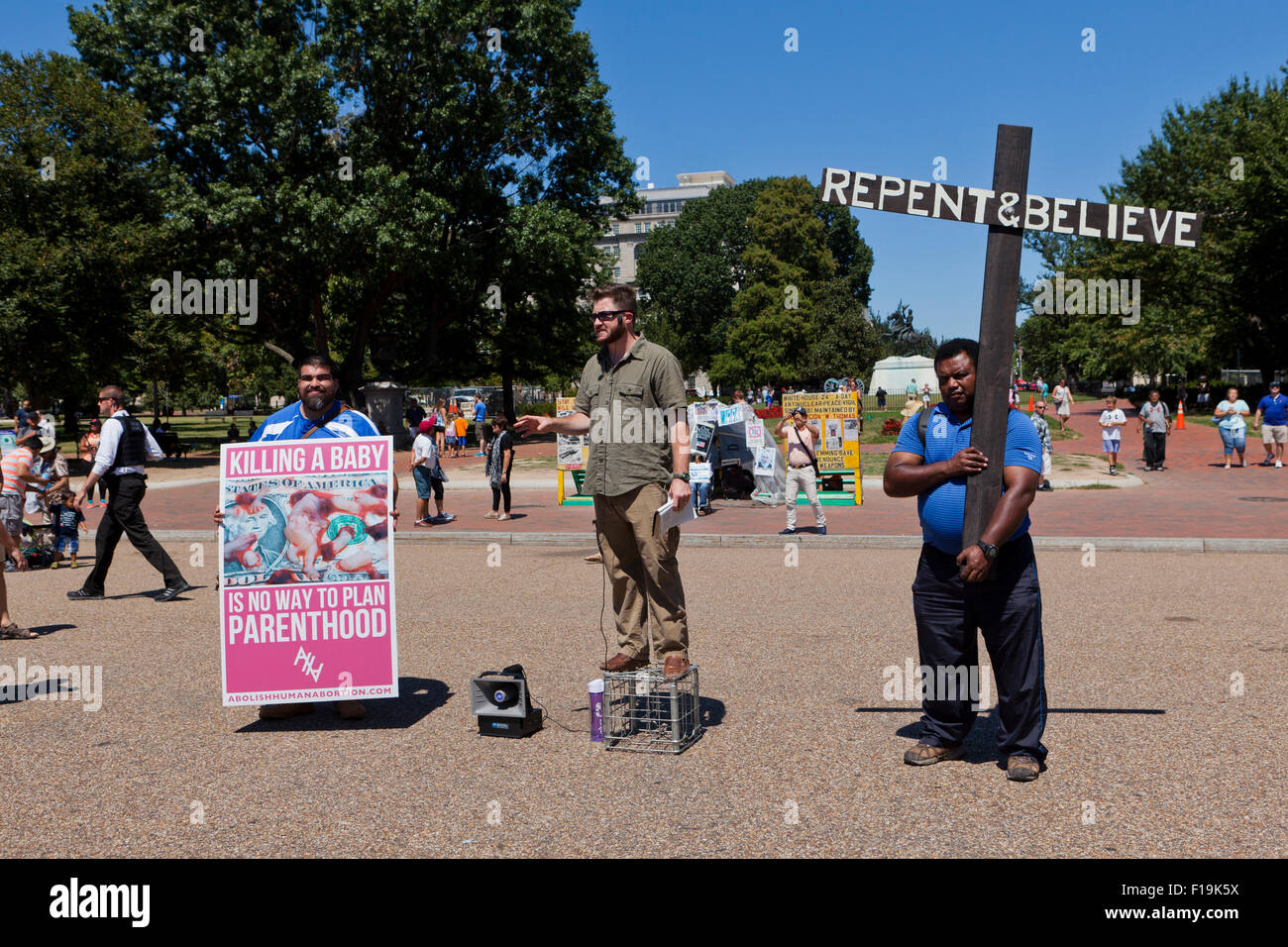 Predicatori cristiani di fare proselitismo su strada pubblica - Washington DC, Stati Uniti d'America Foto Stock