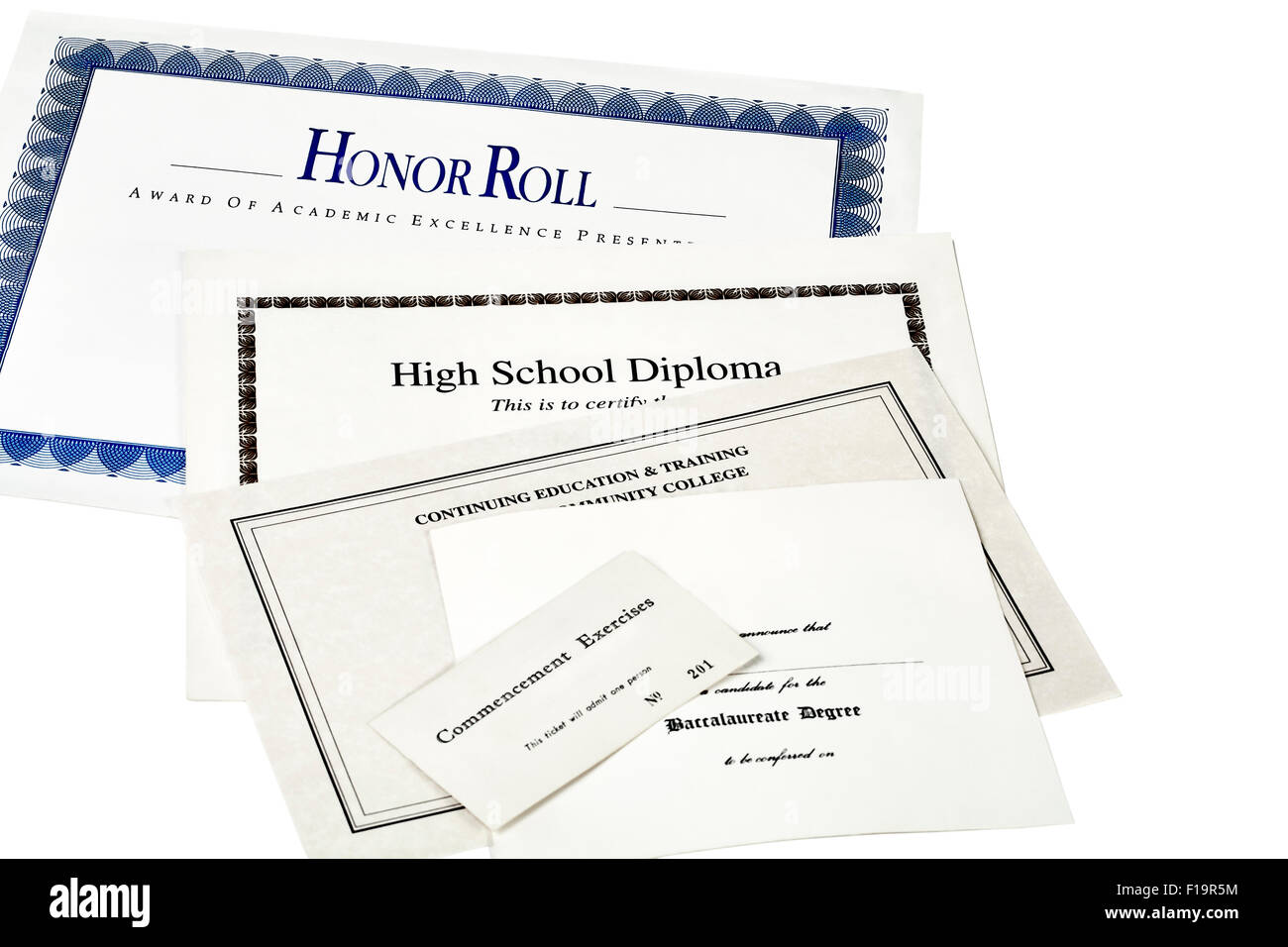 Istruzione i documenti di certificazione tra cui diploma di scuola superiore,inizio ticket, formazione continua e certificato di onore Foto Stock