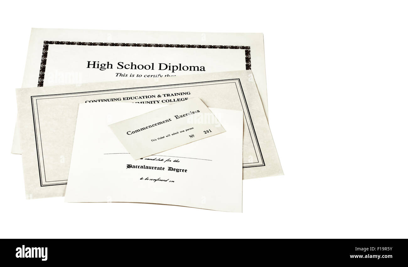 Istruzione i documenti di certificazione tra cui diploma di scuola superiore,inizio ticket, e l'educazione permanente certificato Foto Stock