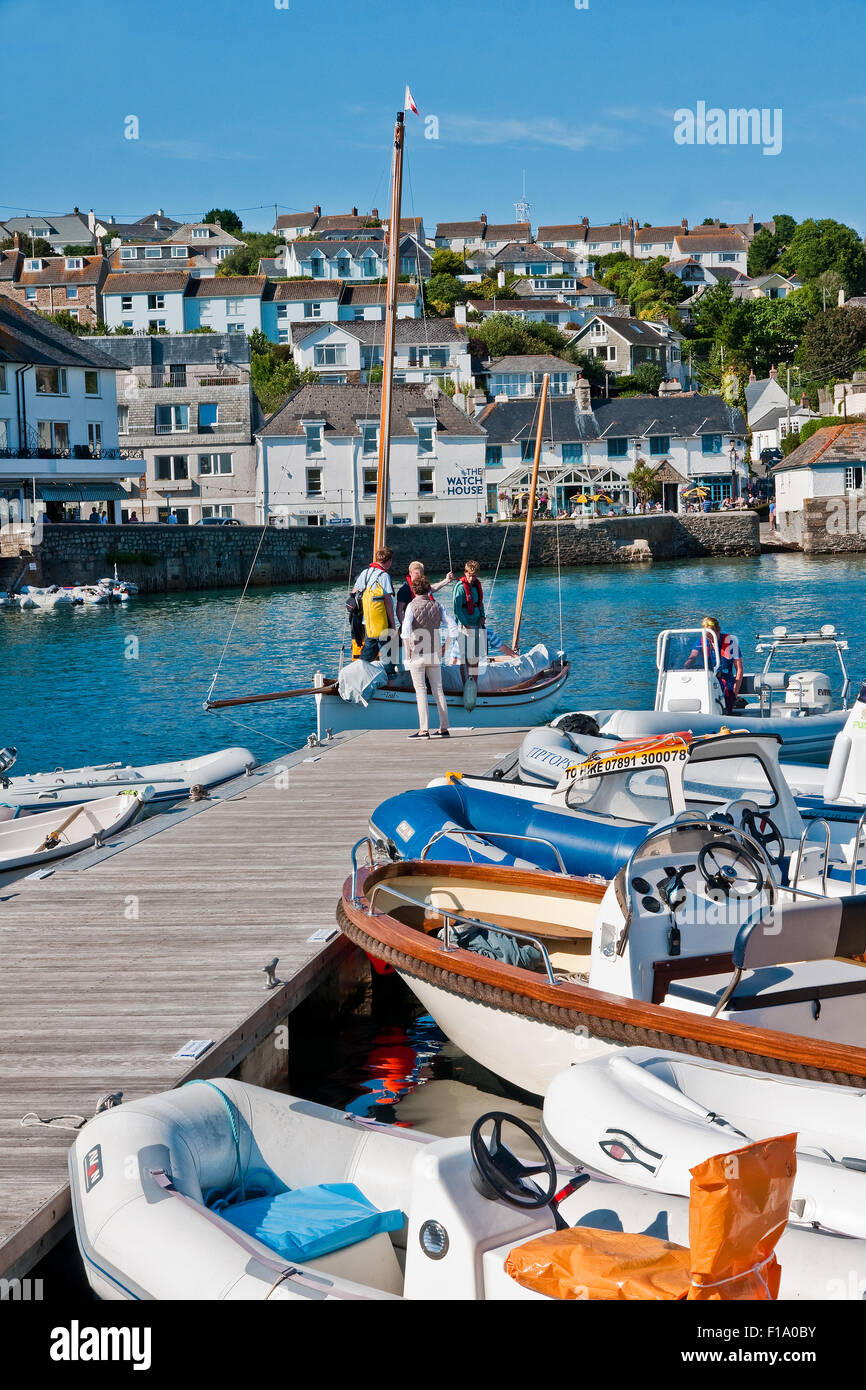 Il piccolo molo del porto di St Mawes, Cornwall Foto Stock