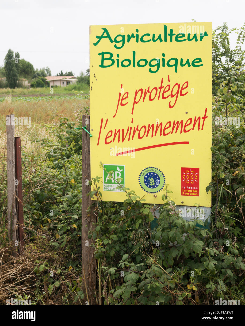 Segno Agriculteur Biologique, Je protéger l'environnement, Hérault , Languedoc-Roussillon, Francia, Europa Foto Stock