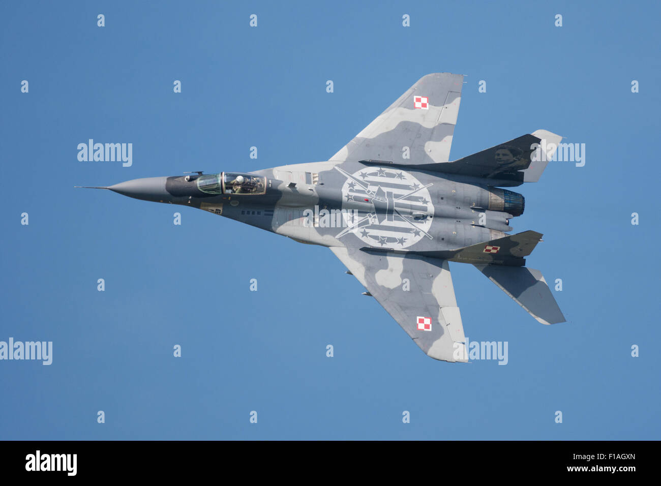 Sliac, Slovacchia. Il 30 agosto, 2015. Volo del Mig 29 Fulcro del polacco forze aeree a SIAF in airshow Sliac, Slovacchia il 30 agosto 2015 Credit: Lubos Paukeje/Alamy Live News Foto Stock