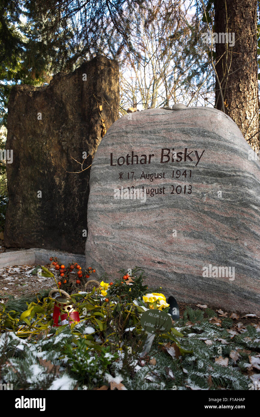 Berlino, Germania, Lothar Bisky sulla tomba del cimitero Dorotheenstaedtischen Foto Stock