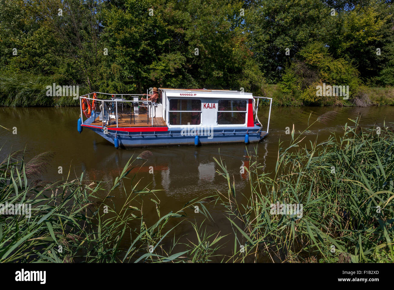 Bata Canal è un canale navigabile sul fiume Morava nella Repubblica Ceca. Il canale d'acqua fu costruito durante il 1934-38 e oggi Foto Stock