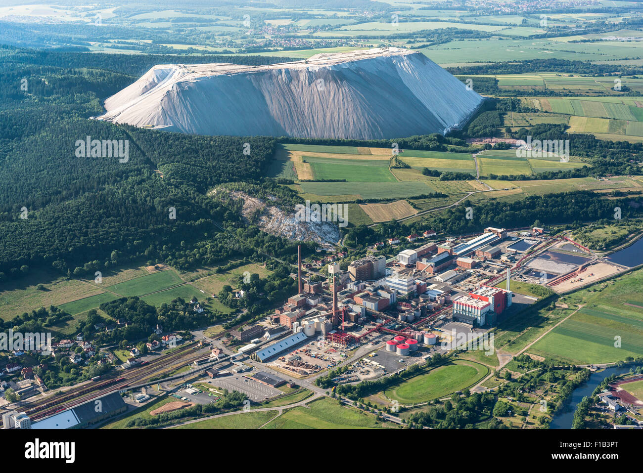 Wintershall impianto di cloruro di potassio con la montagna di sale, Monte Kali, K + S Kali GmbH, Valle Werra, Vista Aerea, aringa, Werra, Assia Foto Stock
