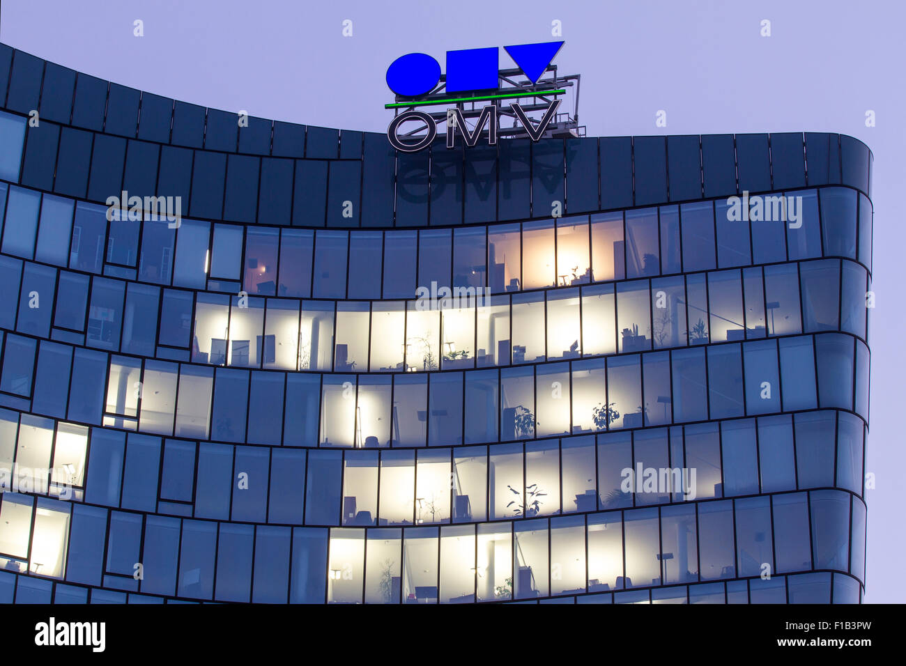 Edificio per uffici hoch zwei, hoch zwei, OMV, austriaca olio minerale administration, Vienna, Austria Foto Stock