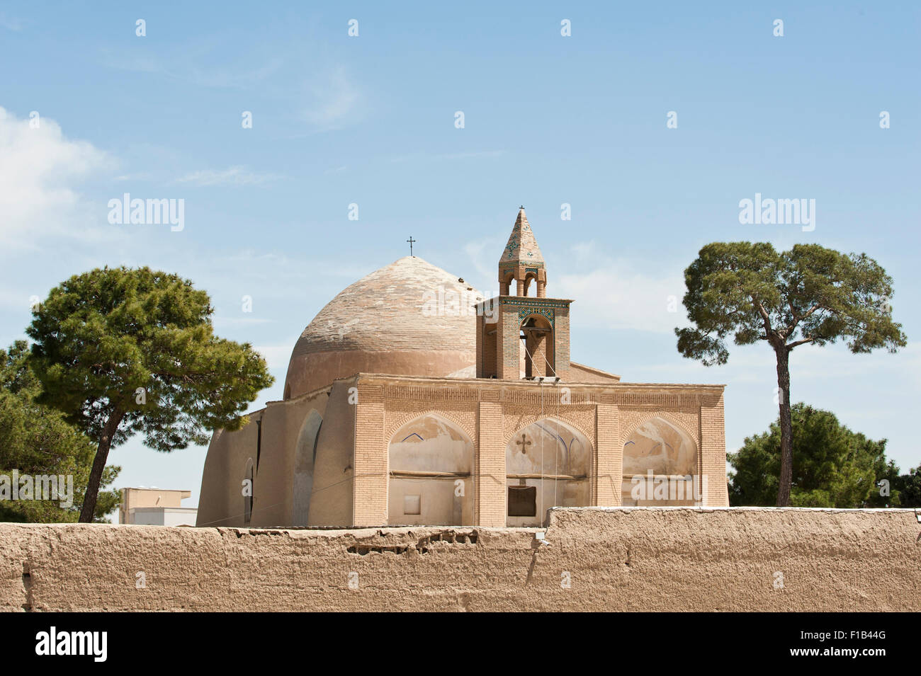 Chiesa Apostolica Armena, la cupola e il campanile, la chiesa di Santa Maria o di Maryam Chiesa, quartiere Armeno nuovo Jolfa, Julfa, Isfahan Foto Stock