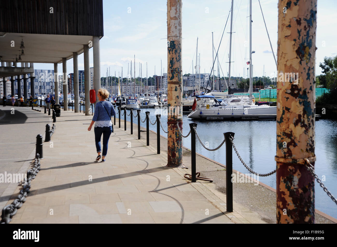 Ipswich Suffolk REGNO UNITO - il nuovo sviluppo della Marina sul fiume Orwell Foto Stock