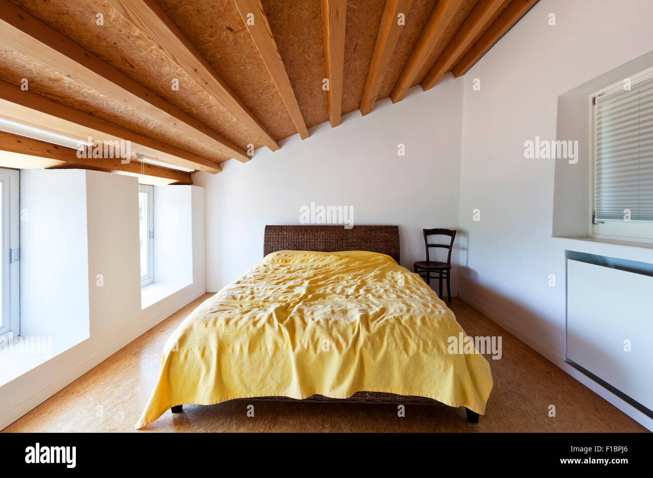 Casa rurale interno, bella camera da letto Foto Stock